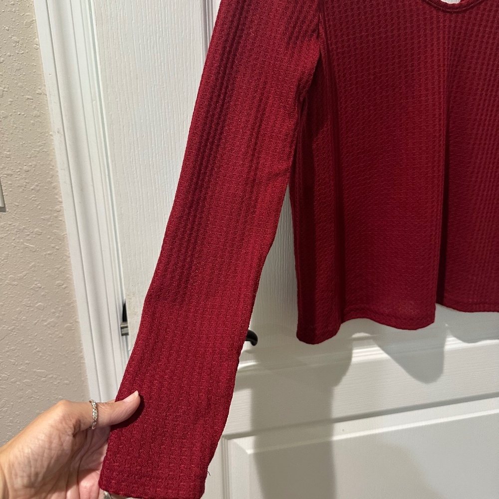 SHEIN Red Frenchy Lace Spliced Long Sleeve Waffle Top - Picture 6 of 10